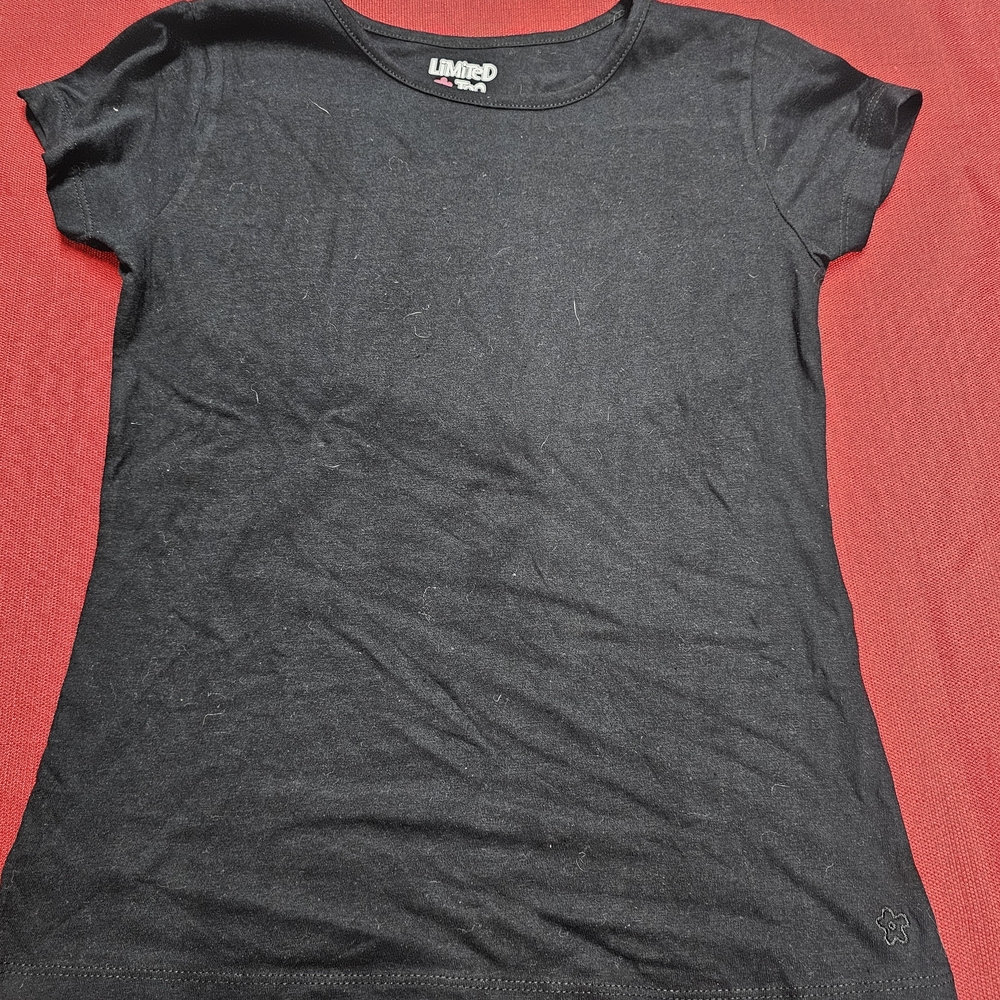 Limited Too Black Short Sleeve Tee‎